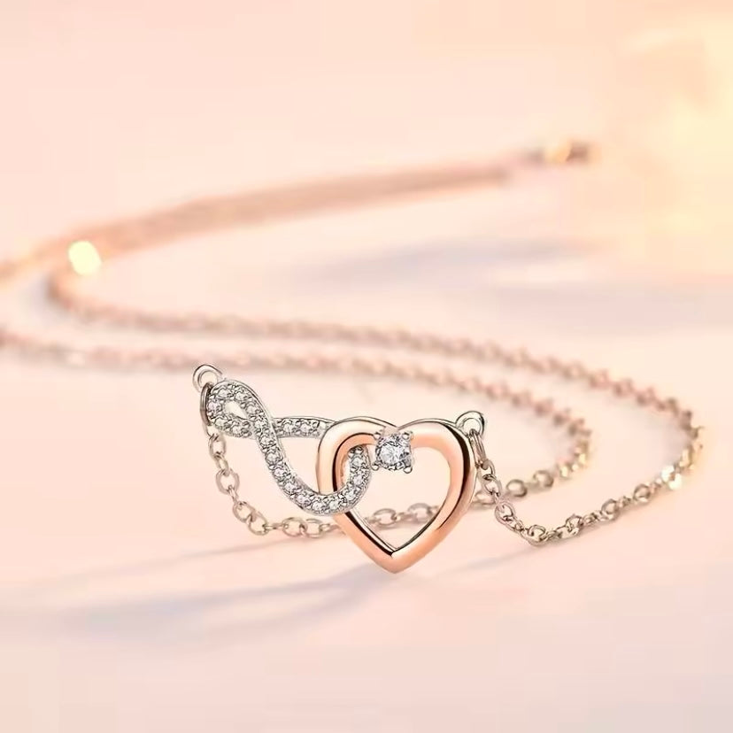 Valentijnsgeschenk - Hart Ketting met Oneindige Symbool in Geschenkdoos voor Bonusmoeder