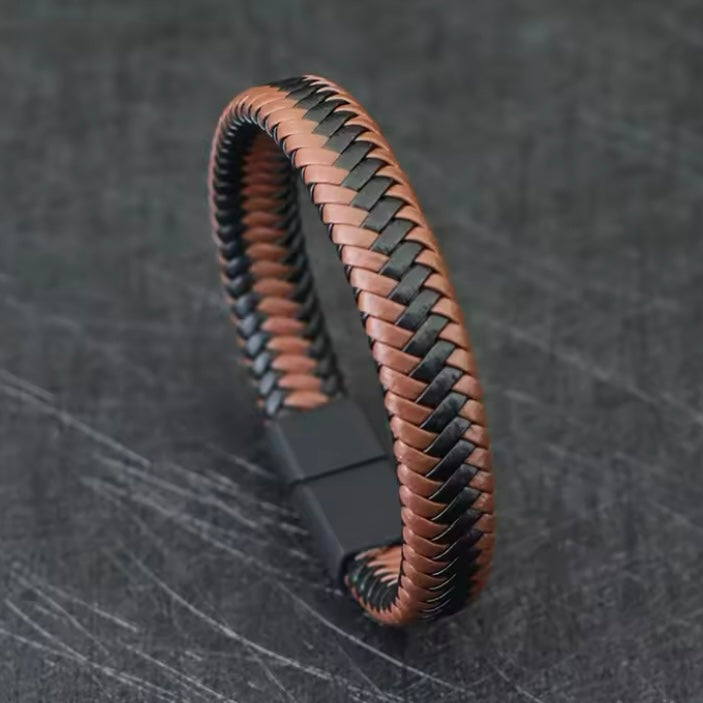 Heren Lederen Armband – Zwart Gevlochten Design & Magnetische Gesp